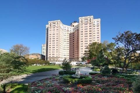 5555 N Sheridan Unit 811, Chicago, IL 60640