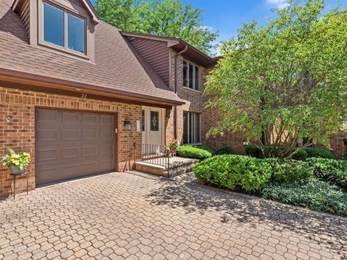 22 Kings Unit 22, Westchester, IL 60154