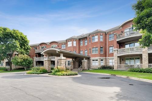 940 Augusta Unit 213, Highland Park, IL 60035