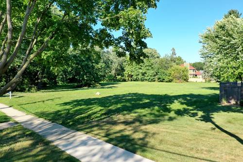 137 N Elizabeth, Lombard, IL 60148