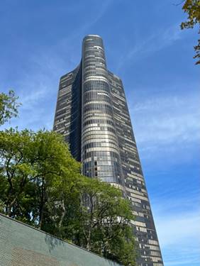 505 N Lake Shore Unit 410, Chicago, IL 60611