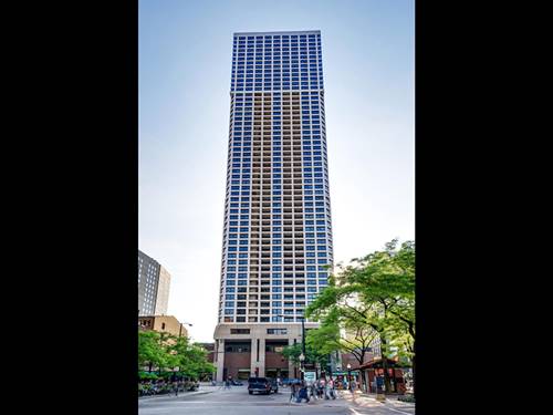 1030 N State Unit 38D, Chicago, IL 60610