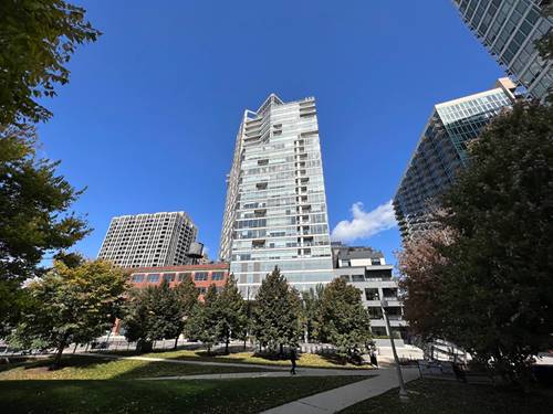 510 W Erie Unit 807, Chicago, IL 60654