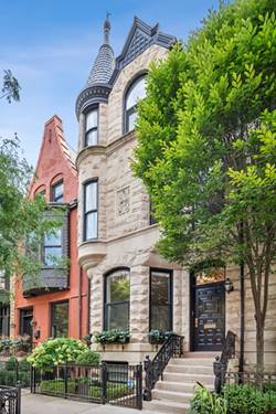 39 E Elm, Chicago, IL 60611