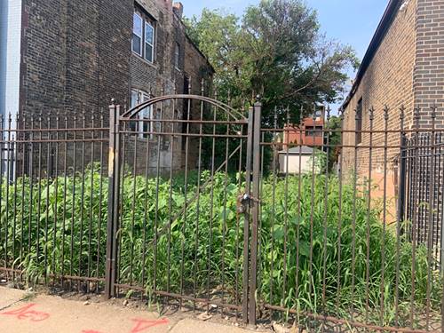 3308 W Congress, Chicago, IL 60624