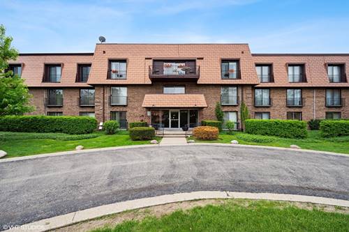 3950 Dundee Unit 109, Northbrook, IL 60062