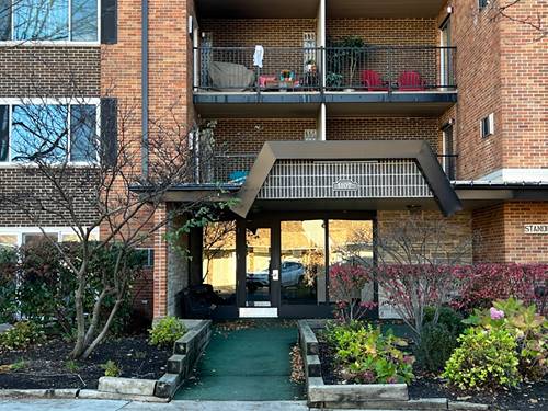 1107 S Old Wilke Unit 4-204, Arlington Heights, IL 60005