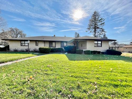 1325 Wing, Elgin, IL 60123