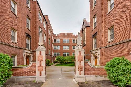 832 Washington Unit 1A, Oak Park, IL 60302