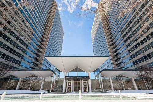 3550 N Lake Shore Unit 2215, Chicago, IL 60657