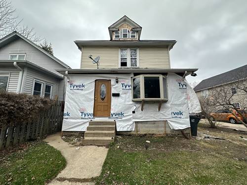 522 Center, Waukegan, IL 60085