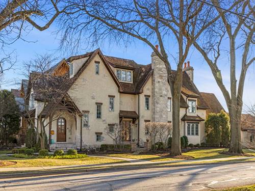 527 N Center, Naperville, IL 60563