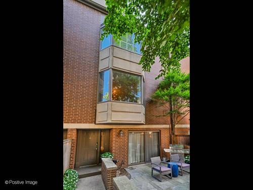 55 W Goethe Unit 1245, Chicago, IL 60610