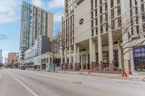 1122 N Clark Unit 2705, Chicago, IL 60610