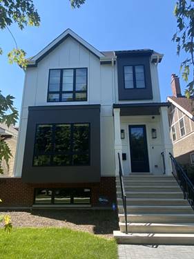 1930 W Barry, Chicago, IL 60657