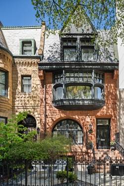 34 E Bellevue, Chicago, IL 60611