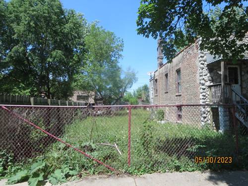 4638 W Erie, Chicago, IL 60644