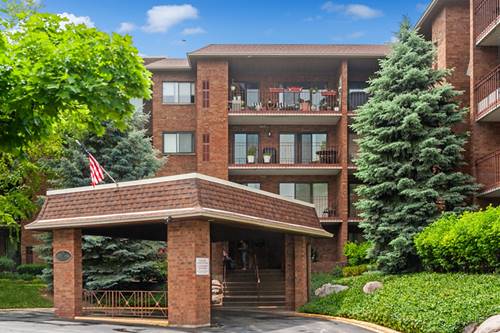 51 Old Oak Unit 210, Buffalo Grove, IL 60089