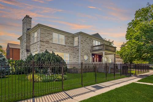 5515 N Francisco, Chicago, IL 60625