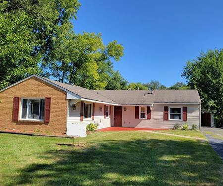 113 Parklawn, Bolingbrook, IL 60440