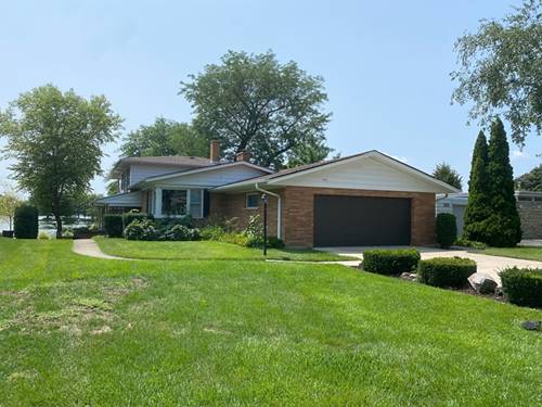 2802 Briarwood, Arlington Heights, IL 60005
