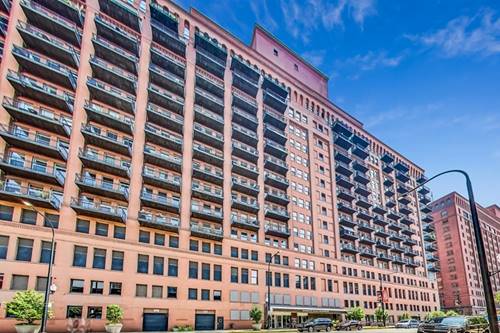 165 N Canal Unit 911, Chicago, IL 60606