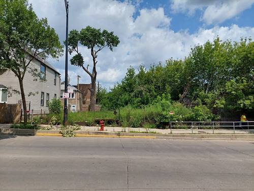 3902 W Armitage, Chicago, IL 60647