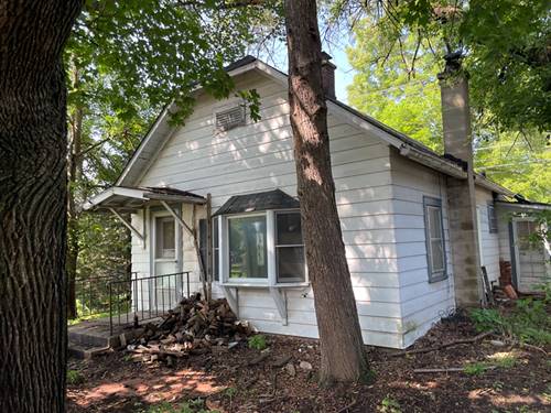 702 Richards, Geneva, IL 60134