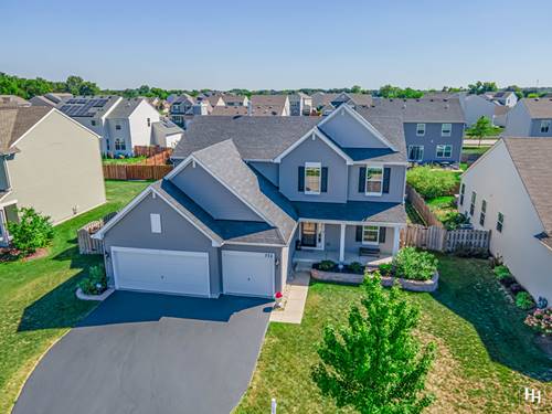 372 Fieldstone, Woodstock, IL 60098