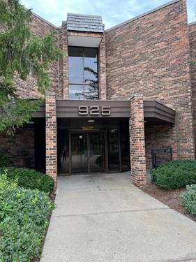 925 Spring Hill Unit 112, Northbrook, IL 60062