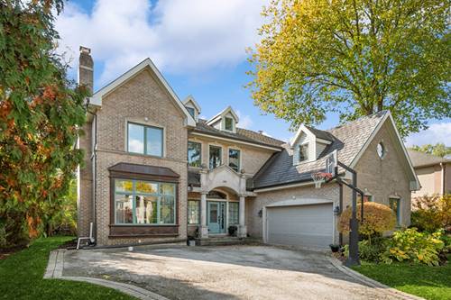 907 Queens, Glenview, IL 60025