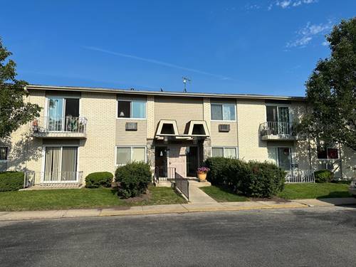 8888 Steven Unit 2B, Des Plaines, IL 60016
