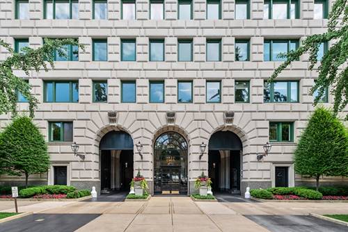 209 E Lake Shore Unit 8W, Chicago, IL 60611