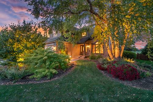 1920 White Oak, Algonquin, IL 60102