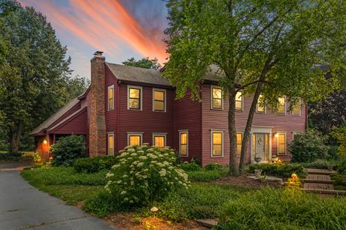 39W113 Ridge Line, St. Charles, IL 60175
