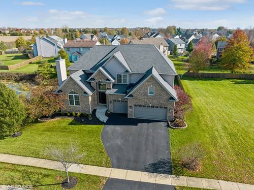 5226 Greenshire, Lake In The Hills, IL 60156
