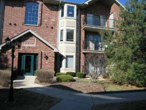 6219 W 94th Unit 2NE, Oak Lawn, IL 60453