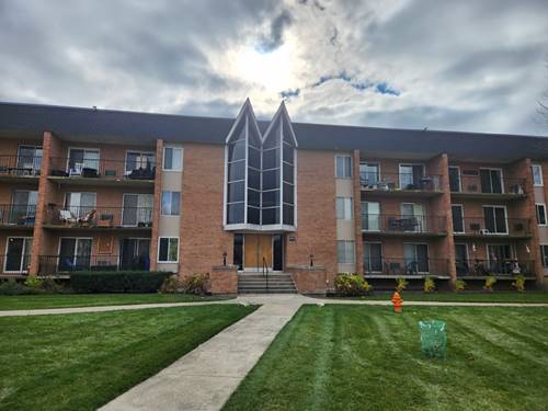 1004 N Mill Unit 211, Naperville, IL 60563