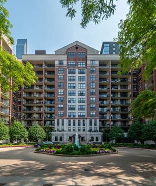 55 W Delaware Unit 921, Chicago, IL 60610