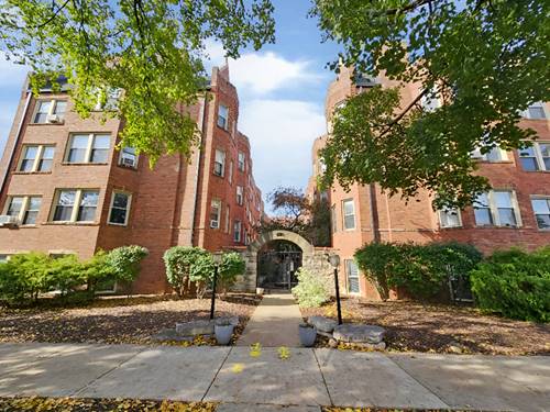 4124 N Kedvale Unit 300, Chicago, IL 60641