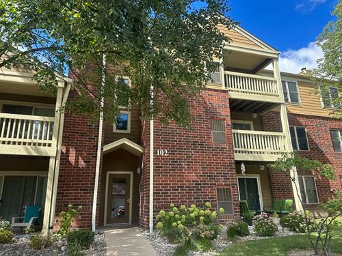 102 Glengarry Unit 303, Bloomingdale, IL 60108