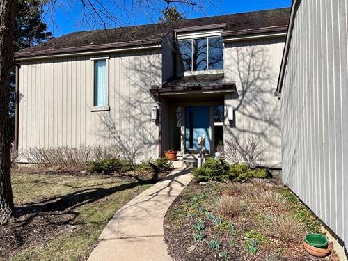 220 Thornhill Unit B, Lake Barrington, IL 60010