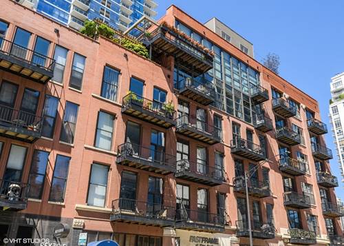 300 W Grand Unit 212, Chicago, IL 60654