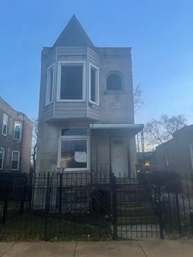 3913 W Polk, Chicago, IL 60624