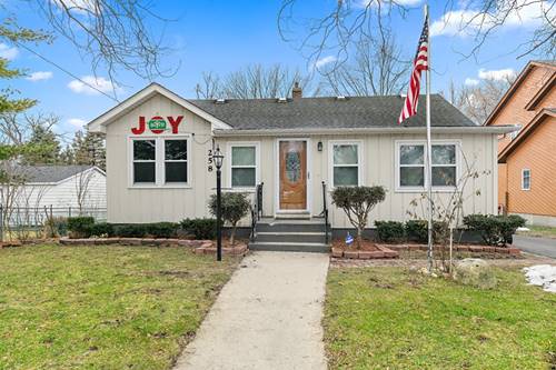 258 Sexauer, Elgin, IL 60123