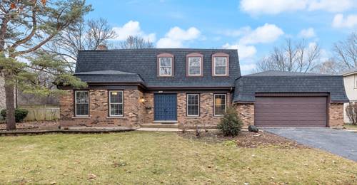 1682 S Thompson, Wheaton, IL 60189