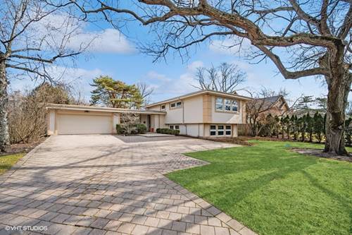 951 Forestway, Glencoe, IL 60022