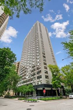 1445 N State Unit 2206, Chicago, IL 60610