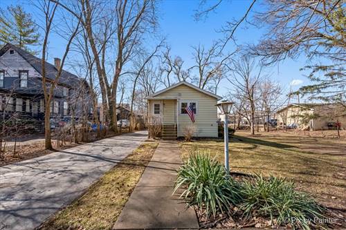435 S Oriole, Crystal Lake, IL 60014
