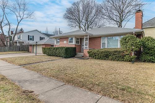 220 Wildwood, Lake Forest, IL 60045
